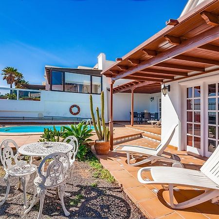 Villa Tías Eksteriør billede