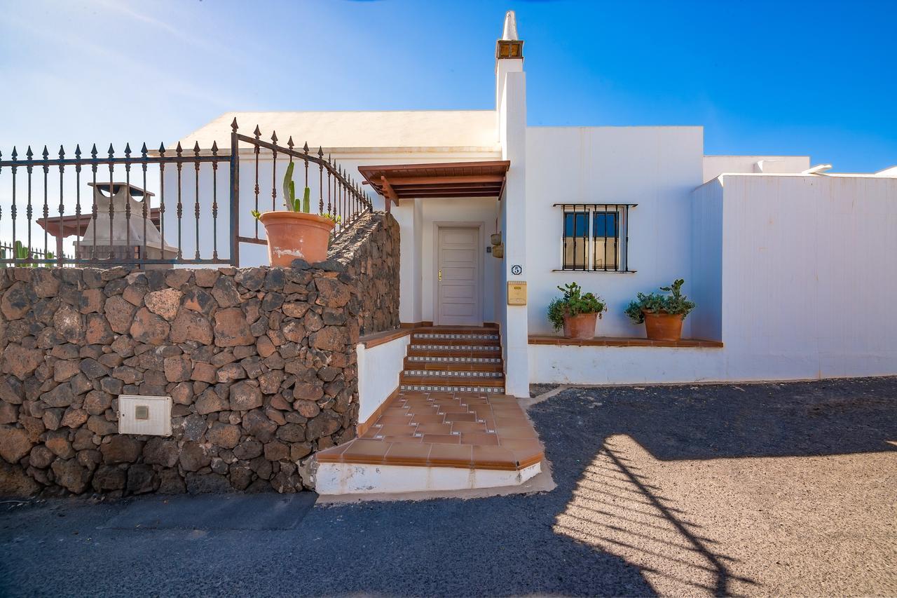 Villa Tías Eksteriør billede